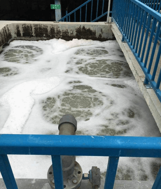 （圖：電鍍廢水泡沫來源）