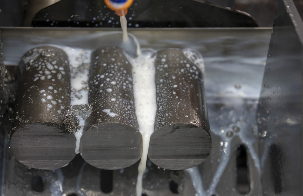 (圖:金屬表面清洗消泡劑應(yīng)用)