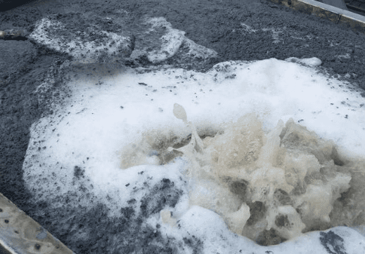 （圖：污水處理廠起泡場(chǎng)景）